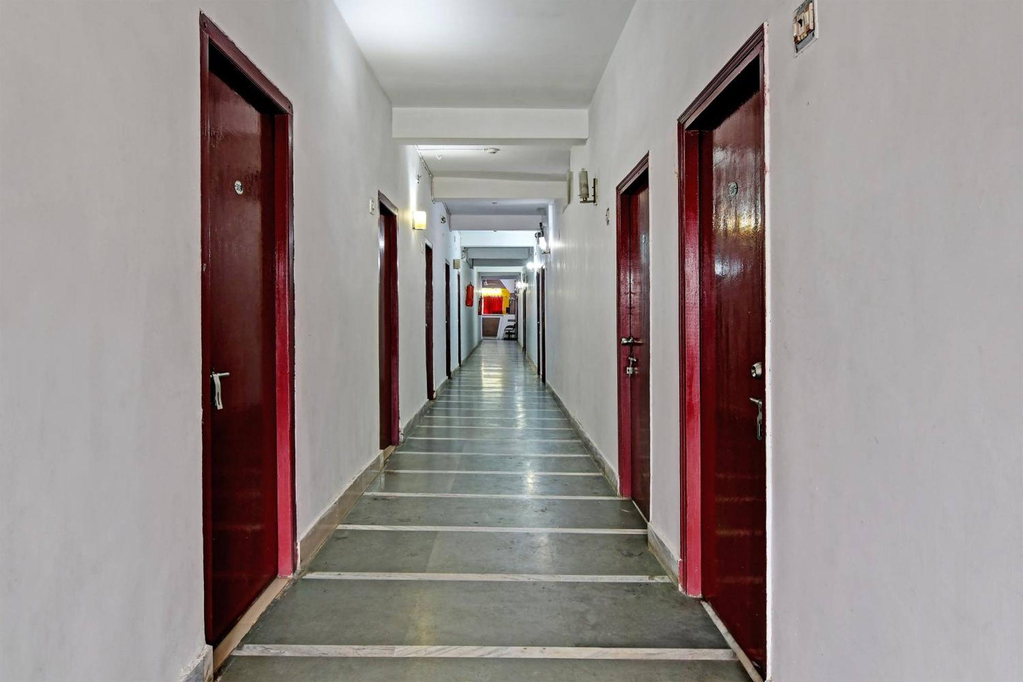 Hotel O Red Rose Near Noapara Metro Station Calcutta  Esterno foto
