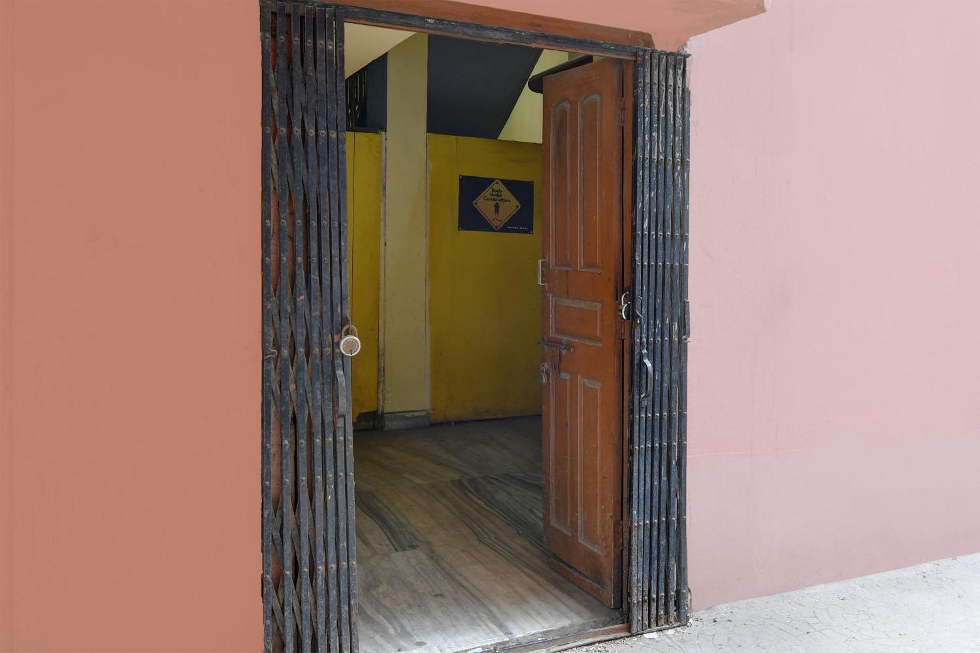 Hotel O Red Rose Near Noapara Metro Station Calcutta  Esterno foto